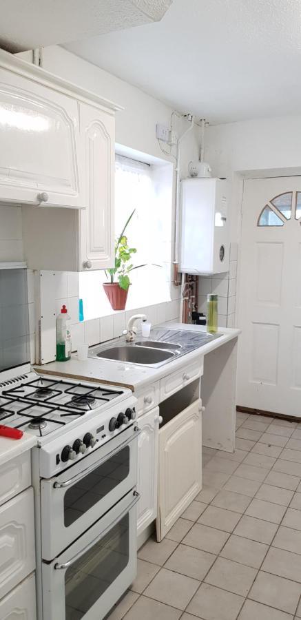 61 Baker Street Lägenhet Luton  Exteriör bild